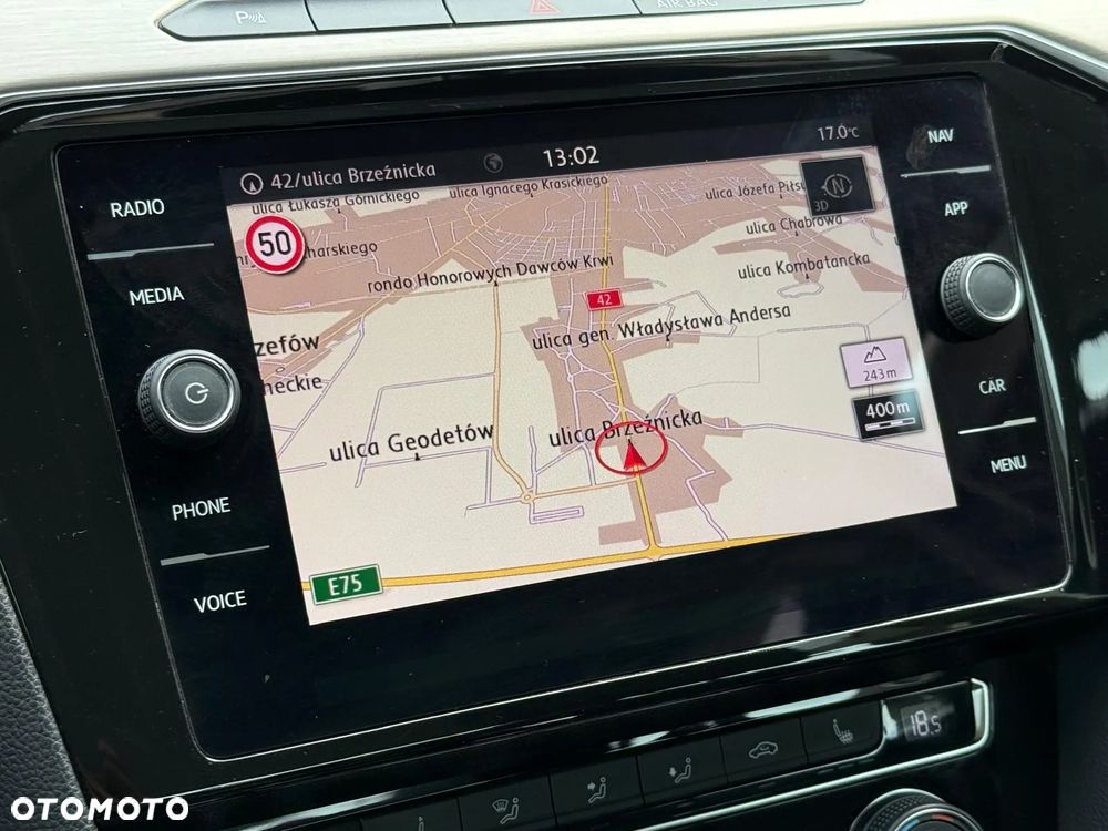 Volkswagen Passat Variant 1.6 TDI SCR DSG Comfortline - 32