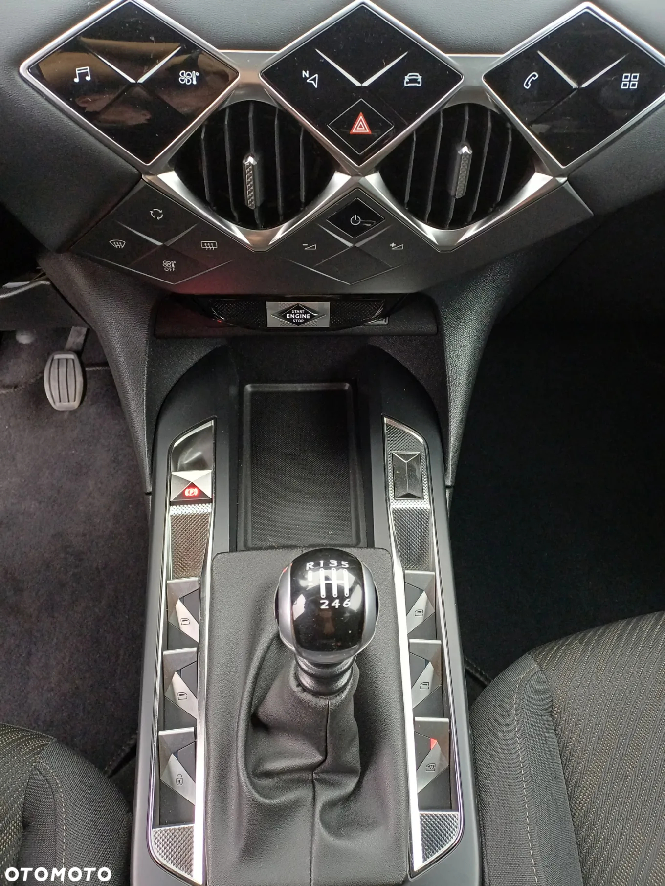 DS Automobiles DS 3 Crossback 1.2 PureTech Bastille - 18