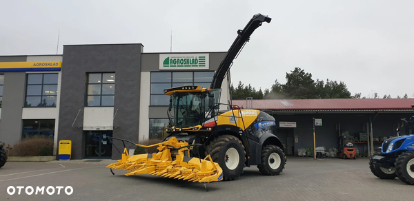 New Holland FR 550