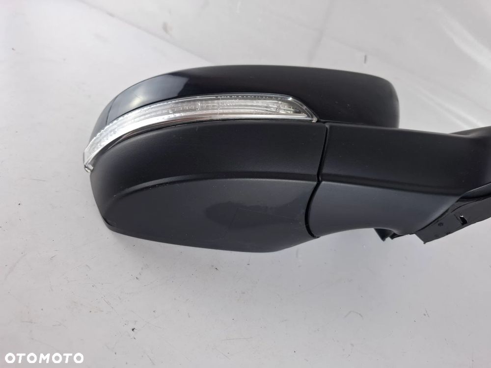 Lusterko Zewnętrzne Prawe Prawa LC9X VW Jetta 5C6 5C7 Europa 6-Pin - 10