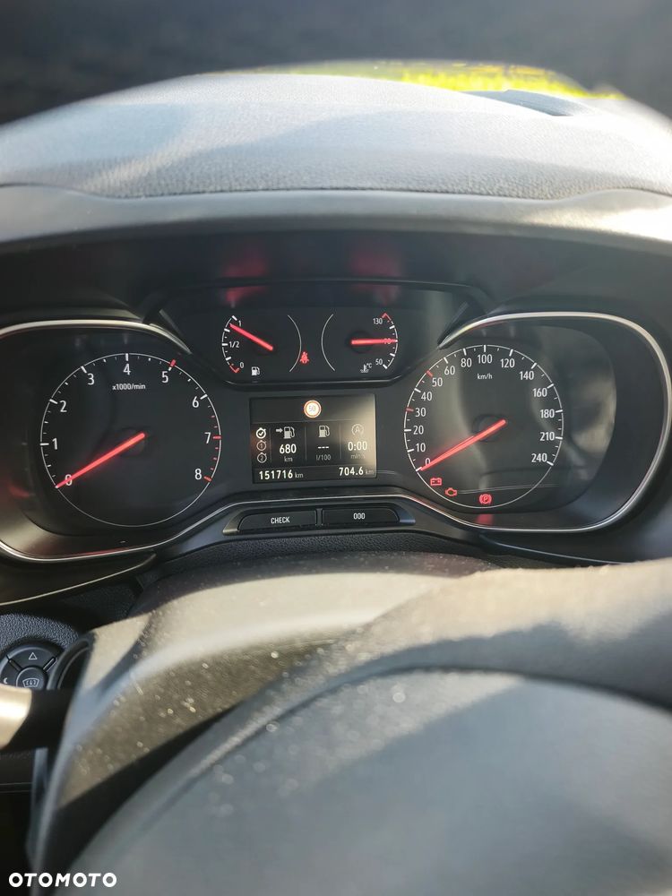 Opel Combo 1.2 Turbo Edition S&S - 24