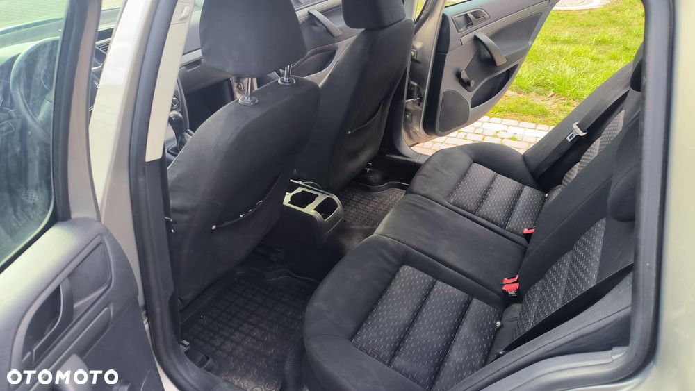 Skoda Octavia 1.6 TDI Active - 9