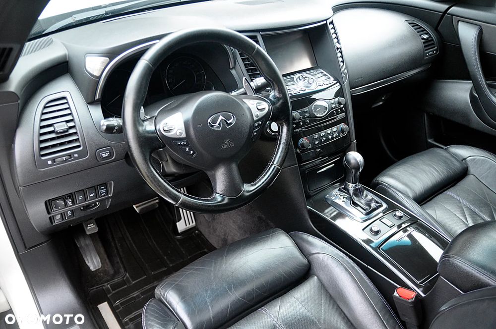 Infiniti QX70 3.0d S - 7