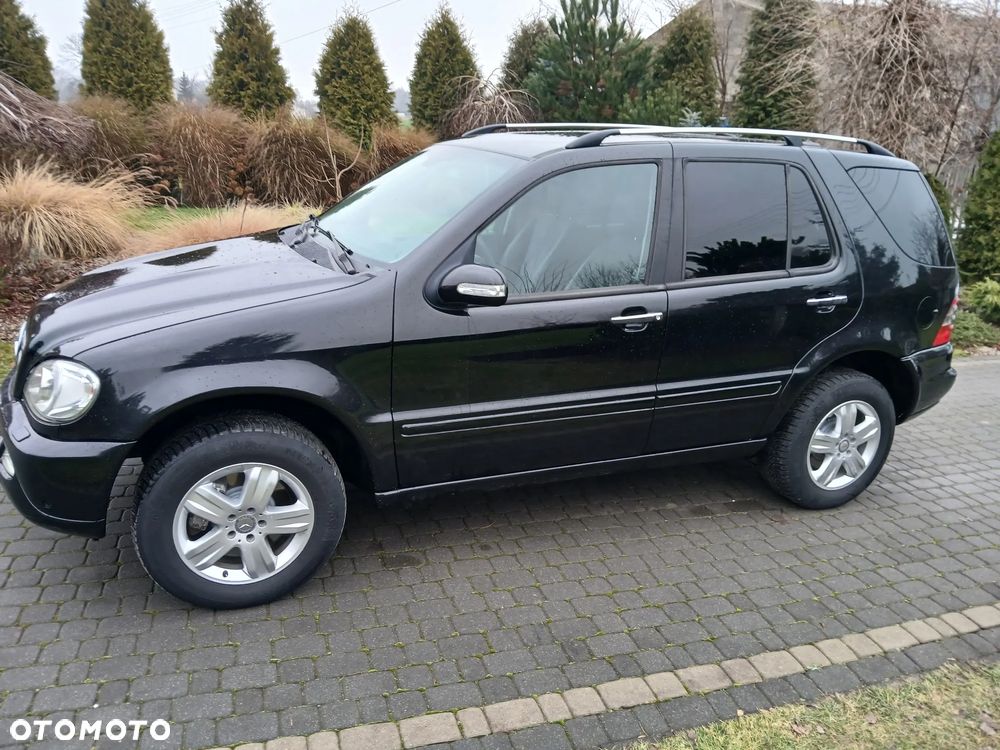 Mercedes-Benz ML - 10