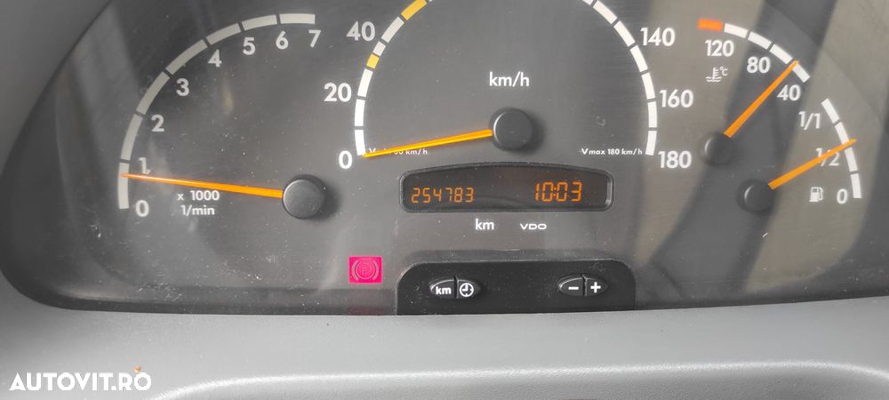 Mercedes-Benz Sprinter - 5