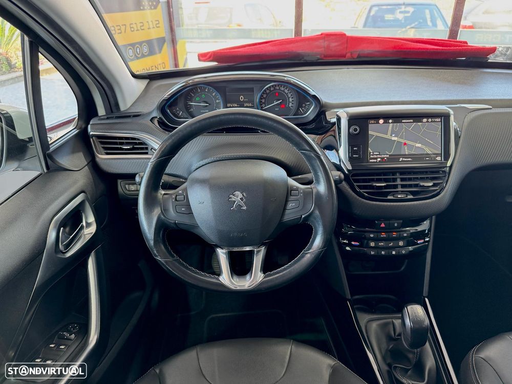 Peugeot 2008 PureTech 110 Stop&Start Allure - 19