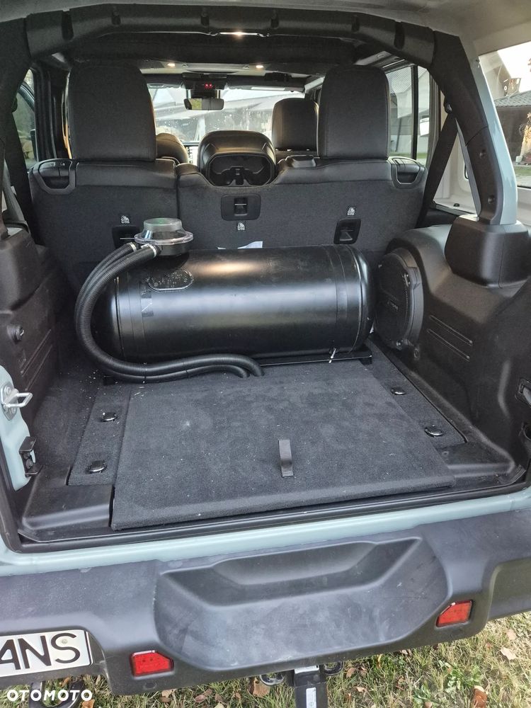 Jeep Wrangler - 9