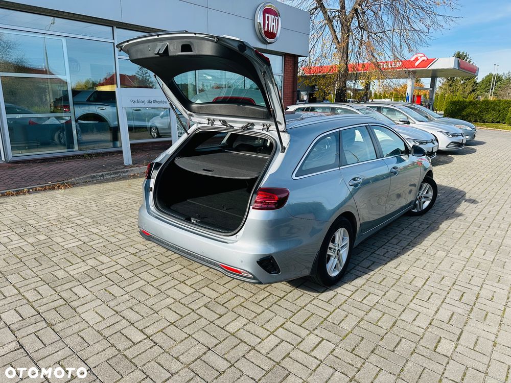 Kia Ceed 1.6 CRDi SCR M - 10