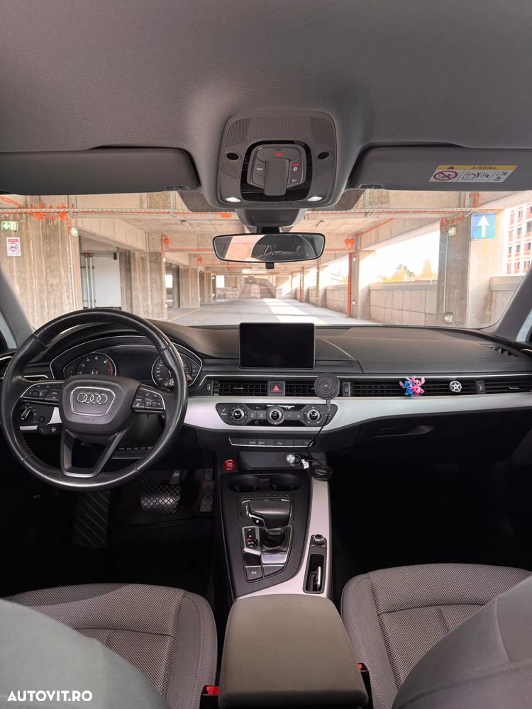 Audi A4 35 TFSI S tronic MHEV Basic - 8