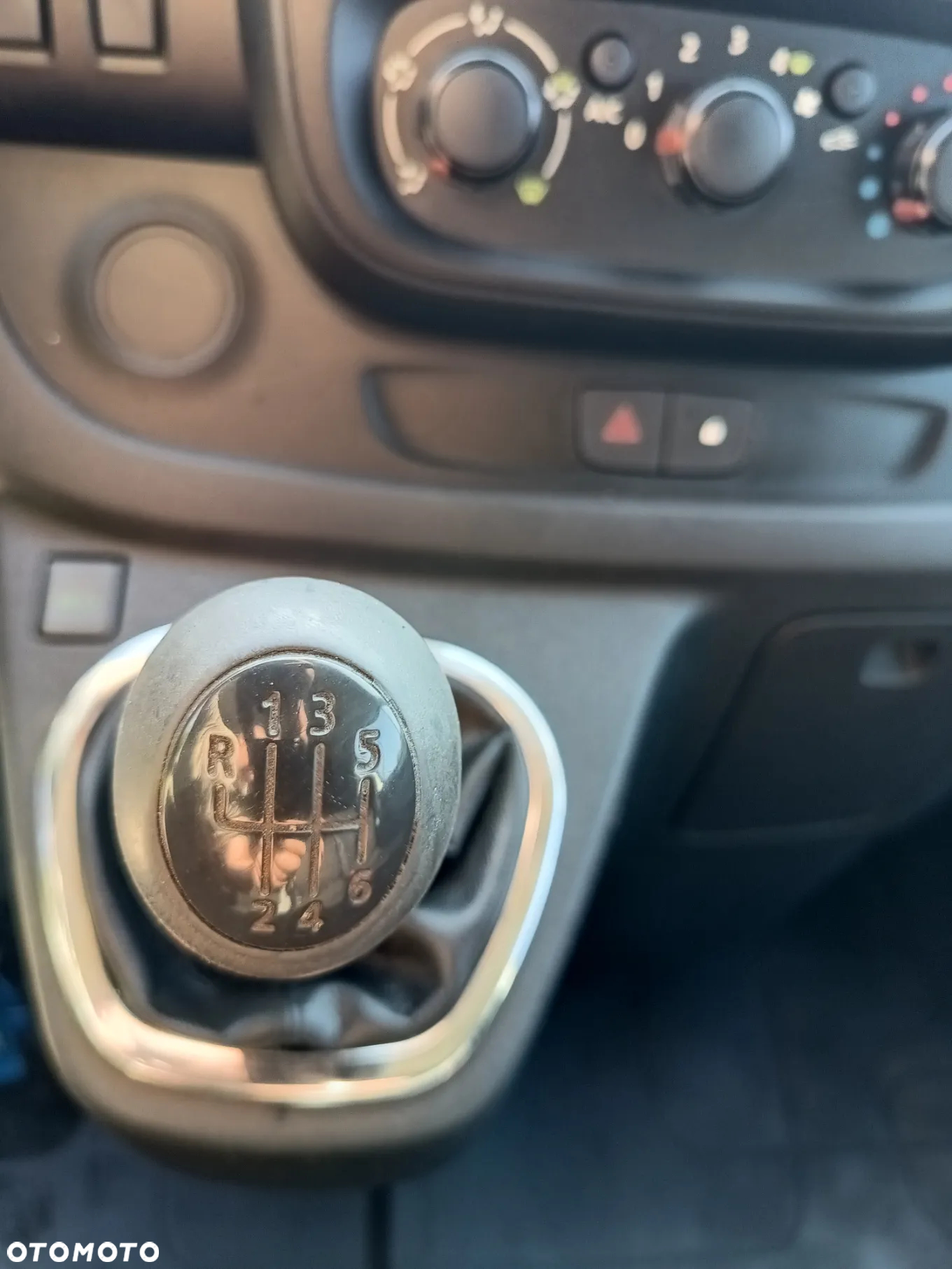 Renault Trafic 1.6 dCi diesel 121kM 2016 rok wersja L1H1 - 26