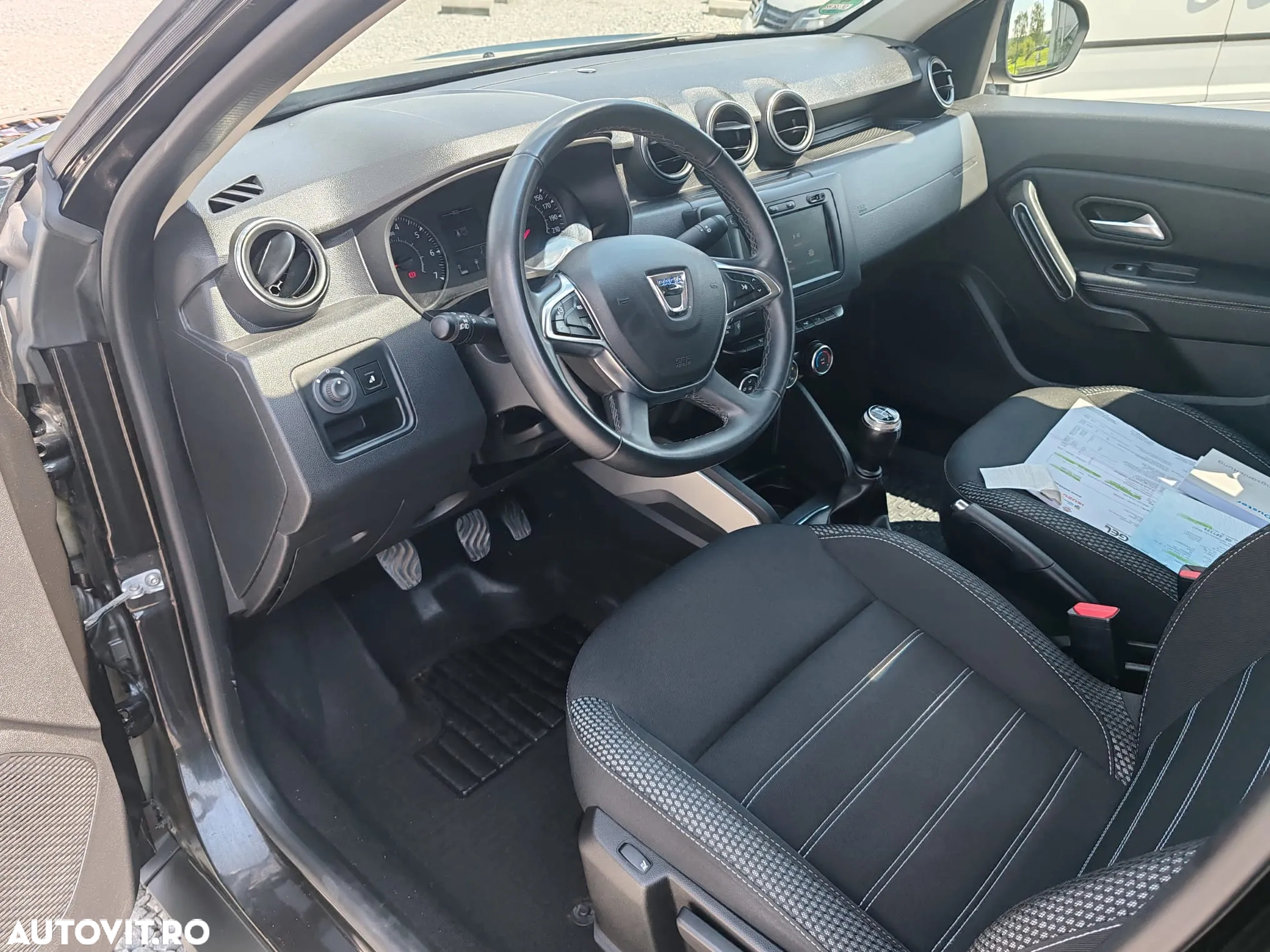 Dacia Duster 1.6 4x2 Ambiance - 11