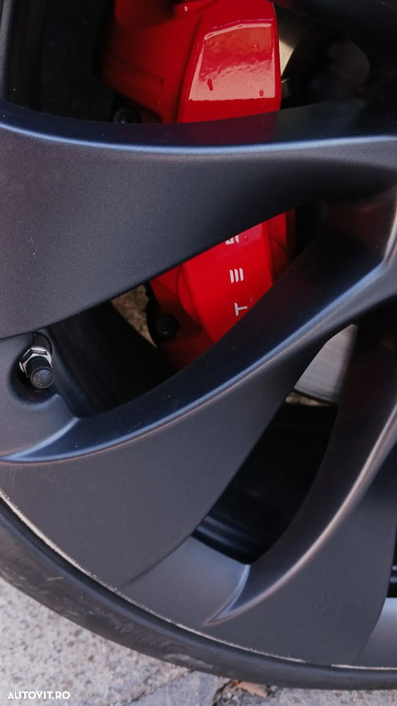 Tesla Model 3 - 14