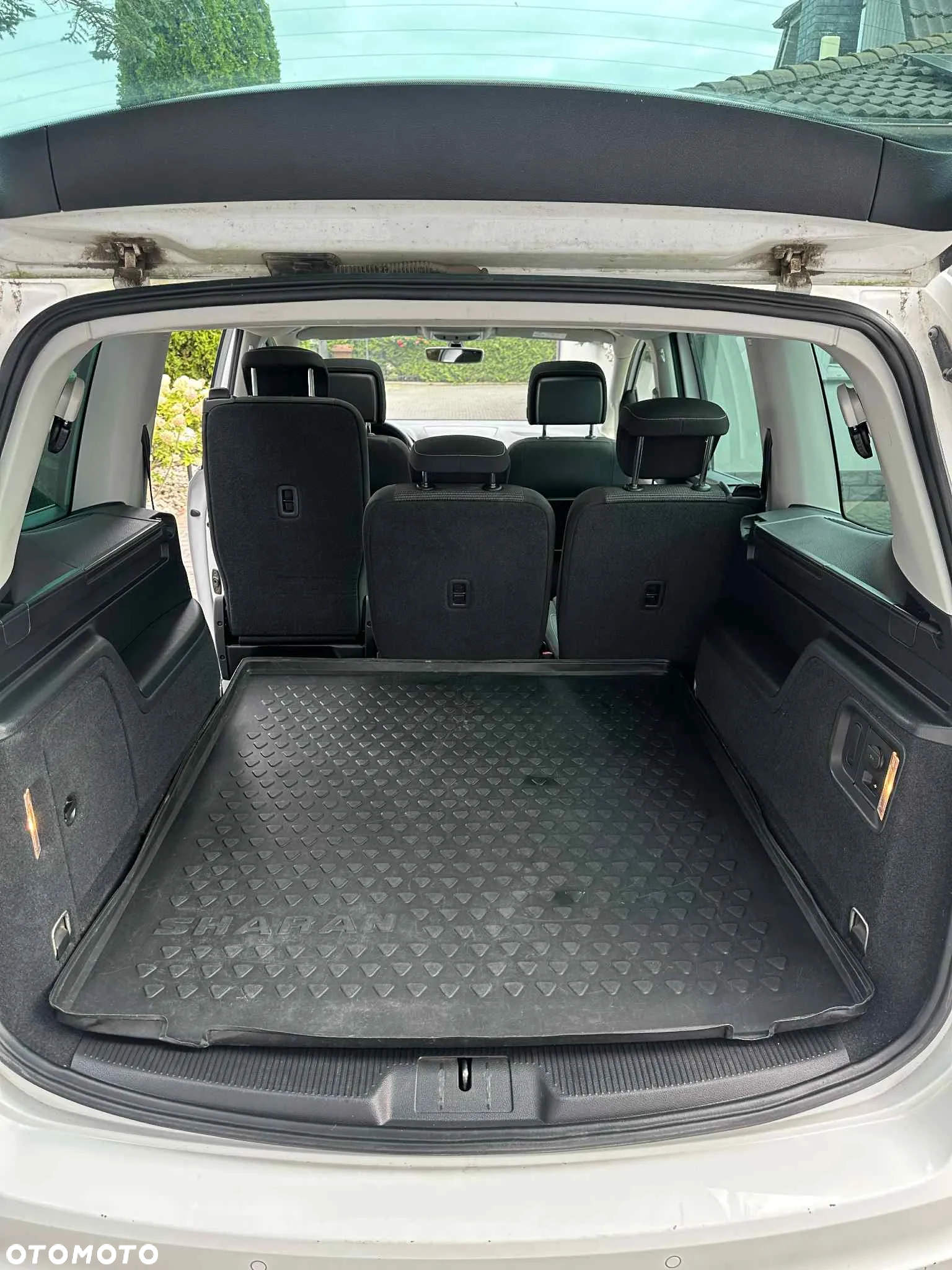 Volkswagen Sharan 2.0 TDI 4MOTION (BlueMotion Technology) Highline - 32