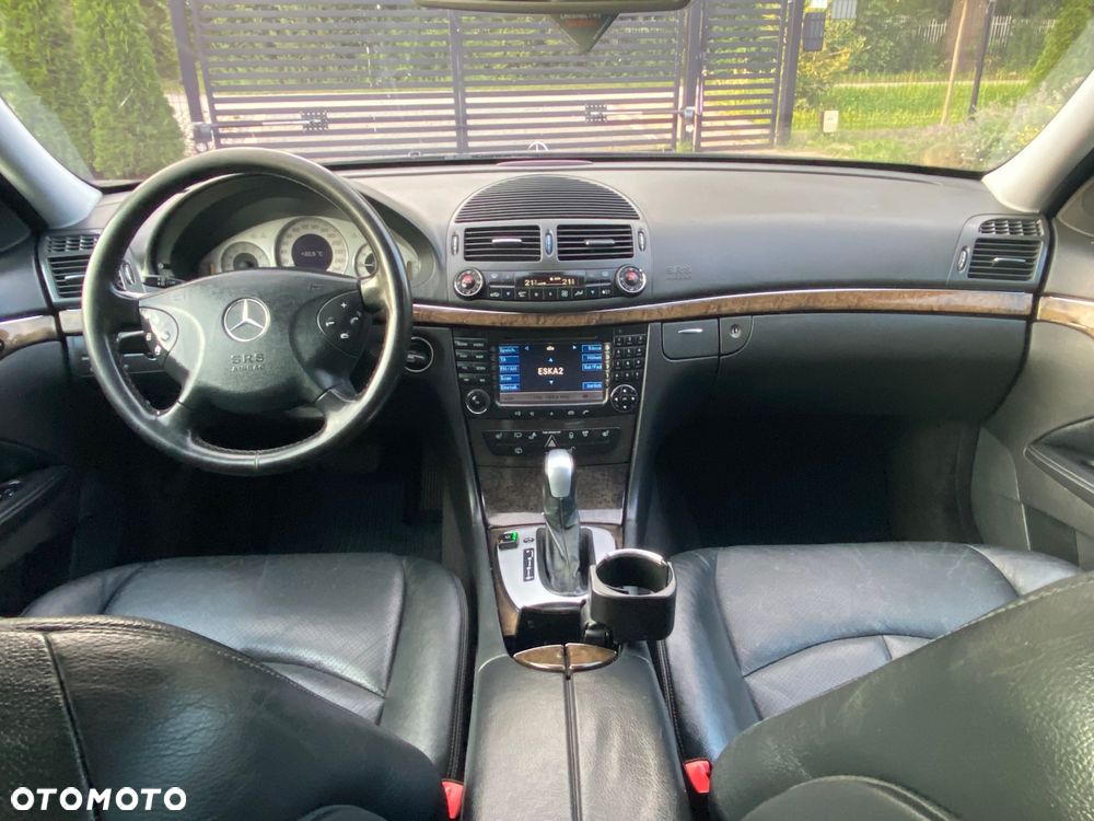 Mercedes-Benz Klasa E 320 T 4Matic Avantgarde - 18
