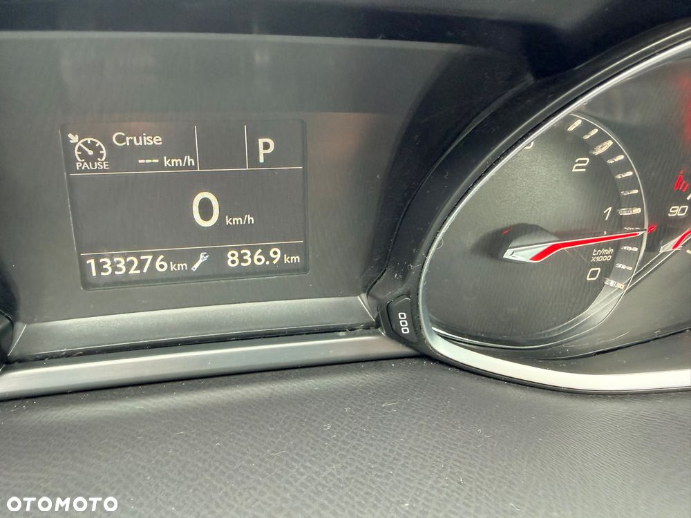 Peugeot 308 BlueHDi 130 EAT6 Stop & Start Active - 19
