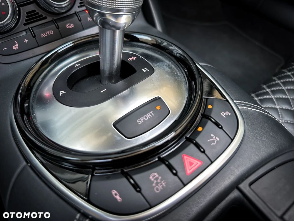 Audi R8 Spyder - 34