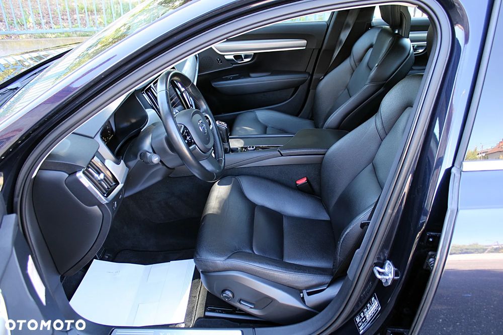 Volvo S90 - 16