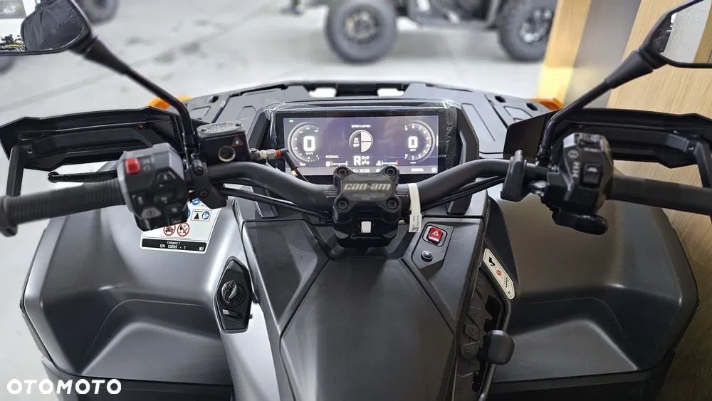 Can-Am Outlander Max - 2