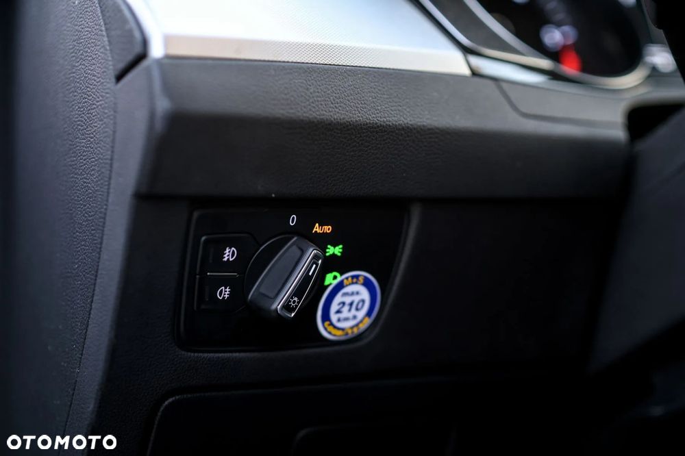 Volkswagen Passat ver-2-0-tdi-bmt-comfortline - 31