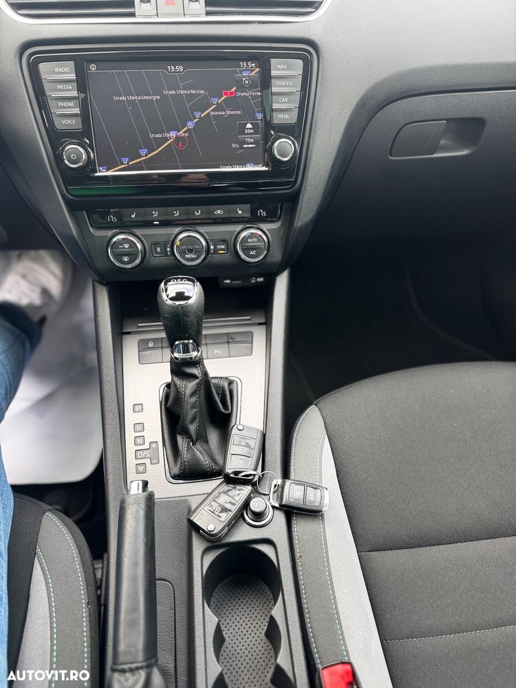 Skoda Octavia 2.0 TDI (Green tec) DSG Style - 11