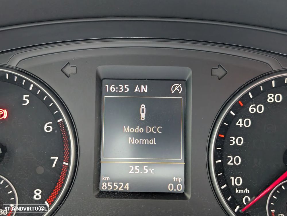 VW Sharan 1.4 TSI Highline DSG - 26