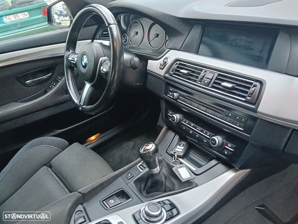 BMW 520 d Pack M - 16