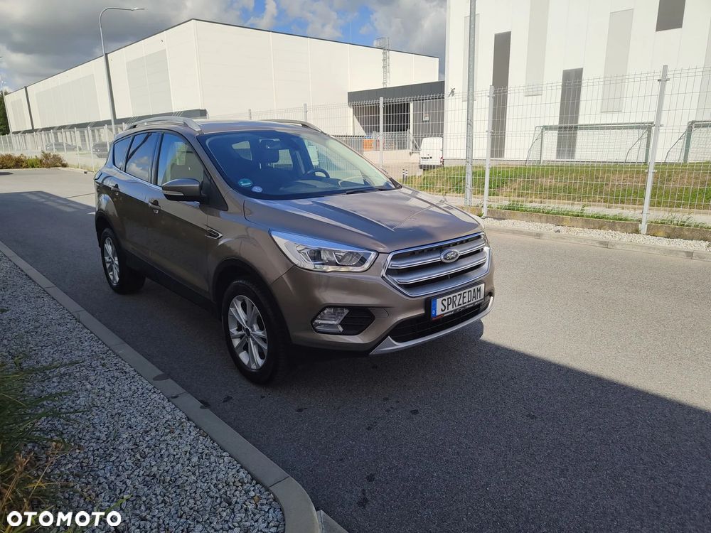 Ford Kuga 1.5 EcoBoost 2x4 Titanium - 2