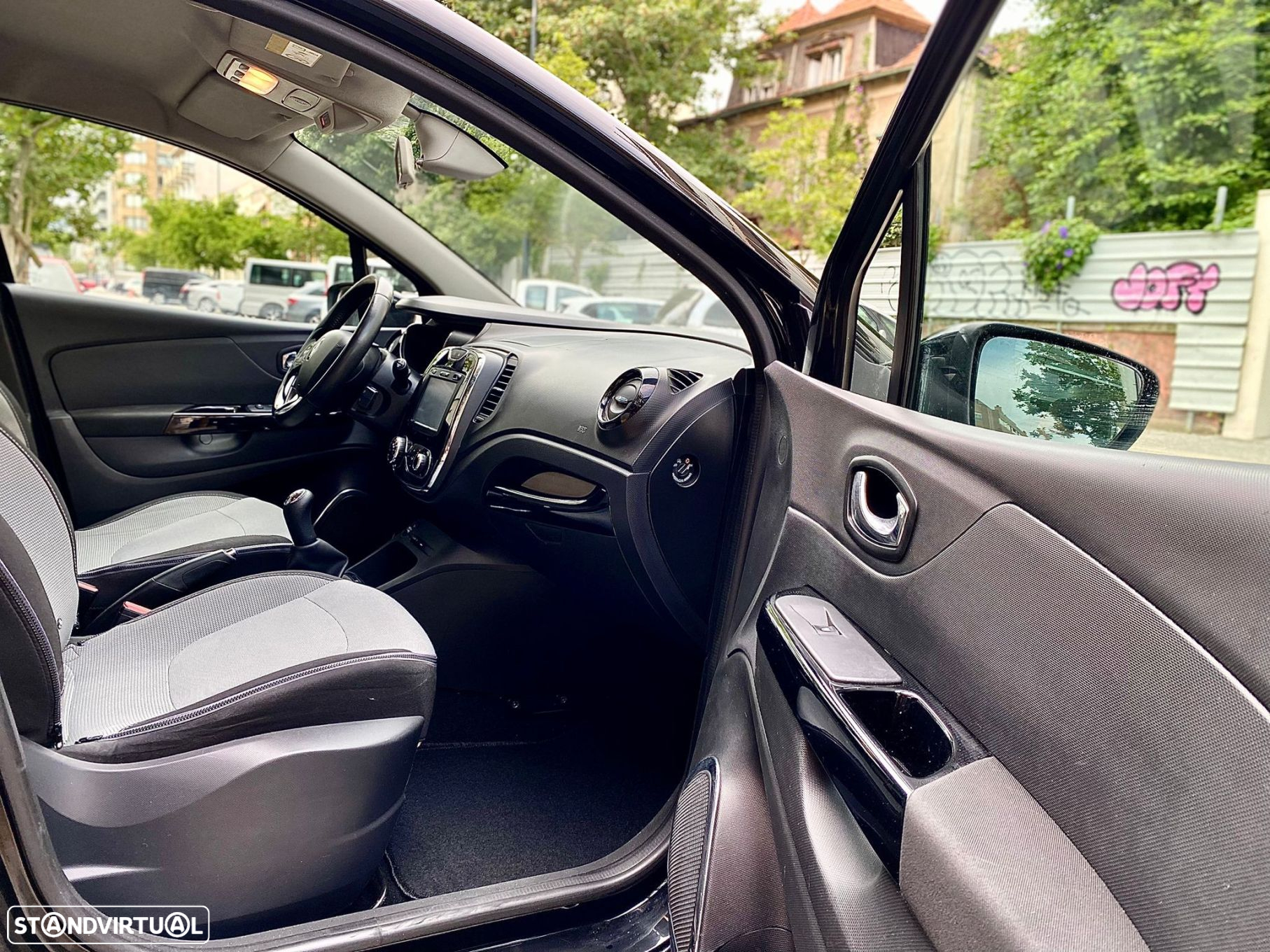 Renault Captur 1.5 dCi Exclusive - 27