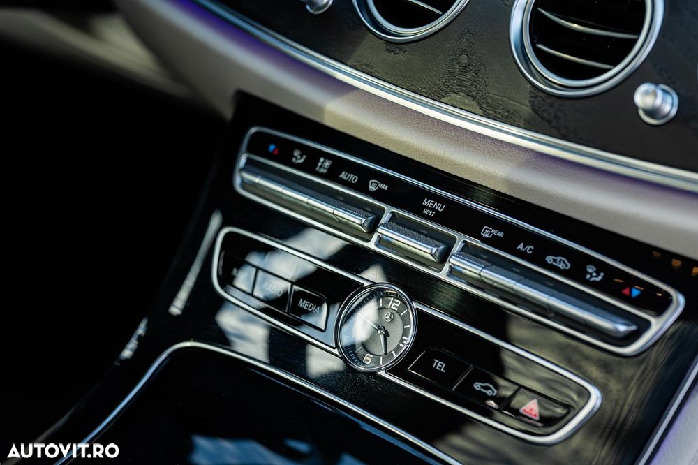 Mercedes-Benz E 220 d Aut. - 16