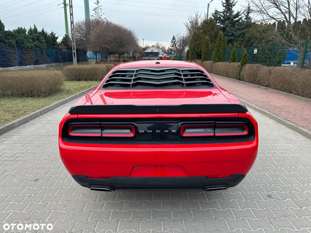 Dodge Challenger 3.6 SXT Plus - 10