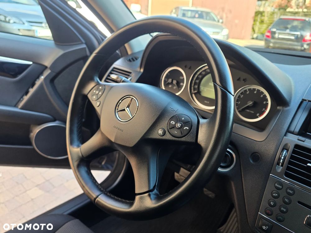 Mercedes-Benz Klasa C 200 Kompressor Elegance - 26