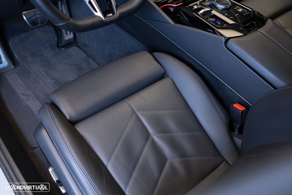 BMW 530 e Pack Desportivo M Pro - 22