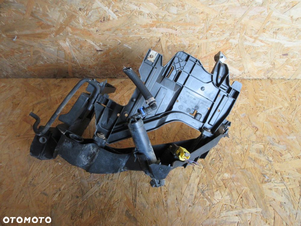ślizg lampy mocowanie prawy przód a4 b8 allroad 8k0805608c !! - 3