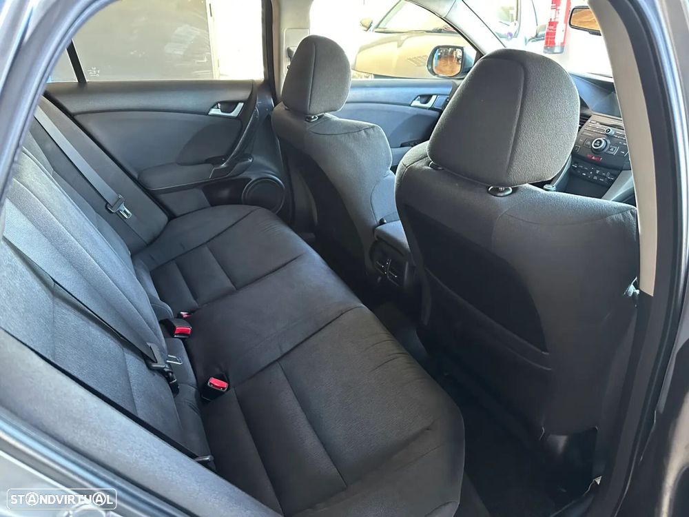 Honda Accord Tourer - 29