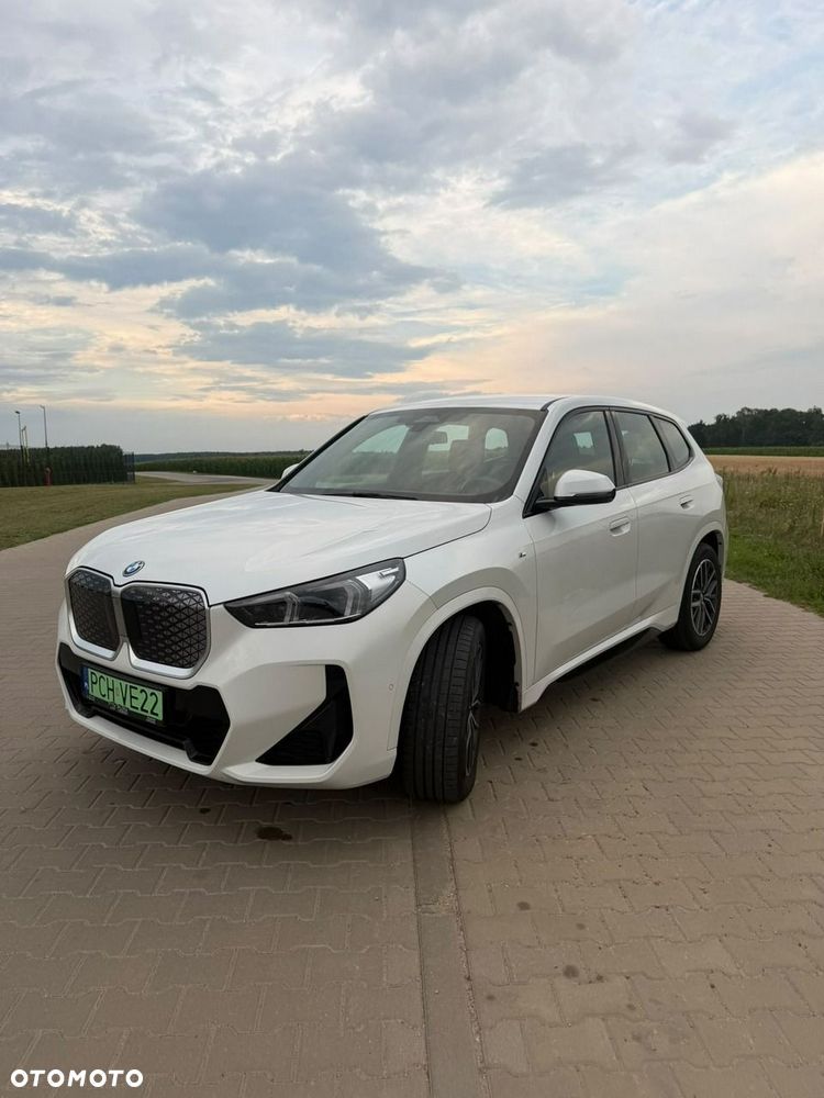 BMW iX1 eDrive20 66.5kWh M Sport - 8