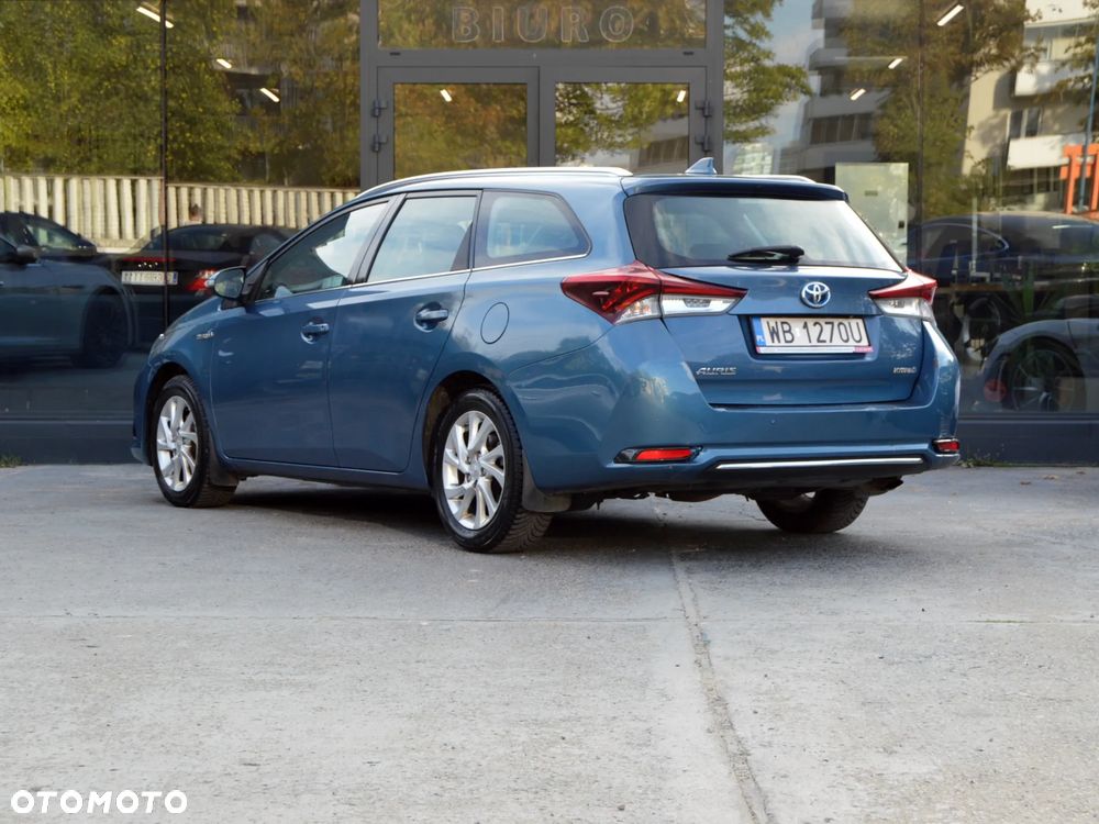 Toyota Auris Hybrid 135 Comfort - 5