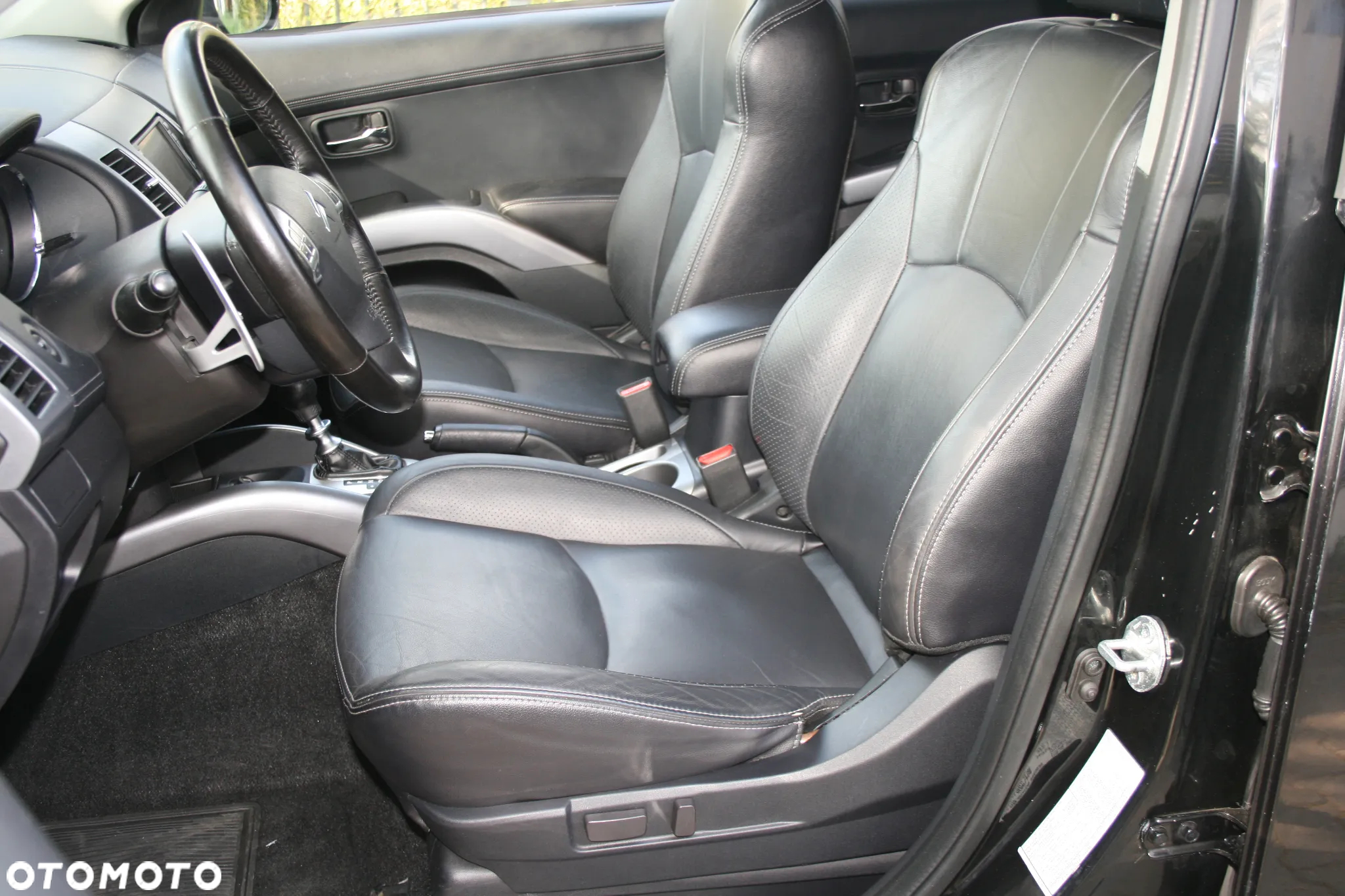 Peugeot 4007 2.2HDi Premium - 18