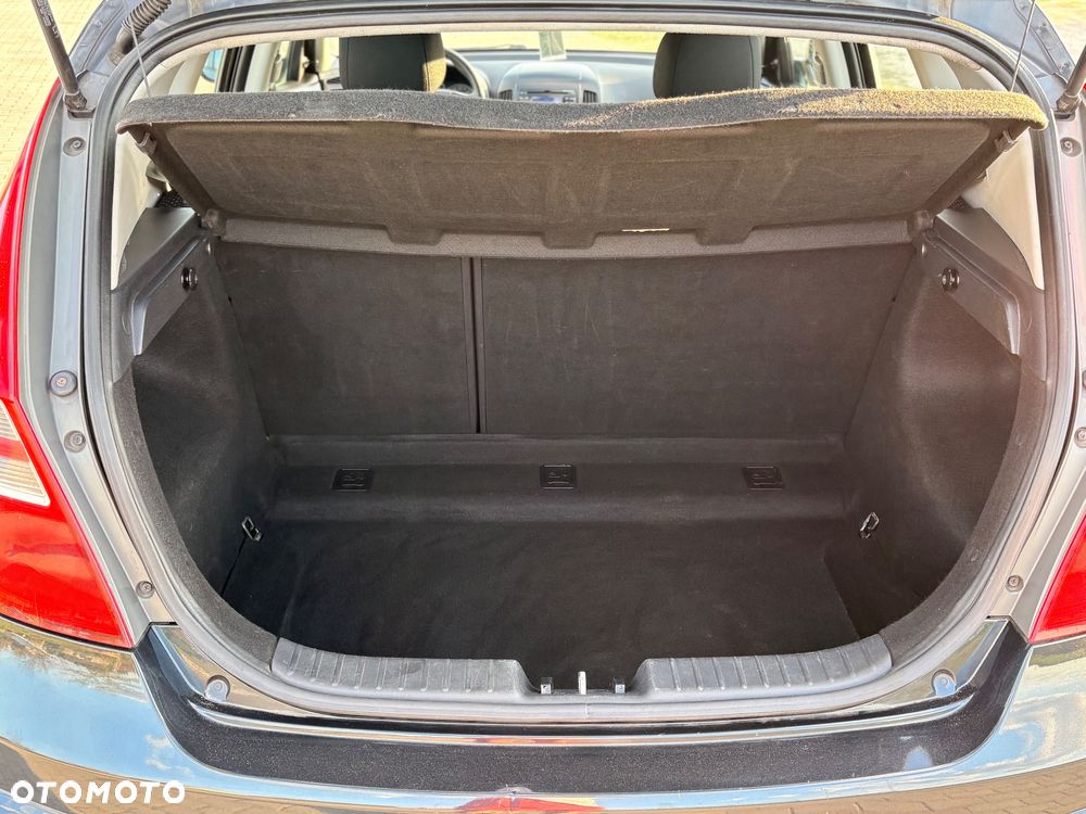 Hyundai i30 1.4 Blue Comfort - 15