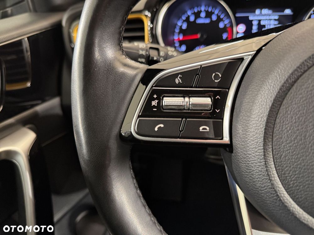 Kia XCeed - 20