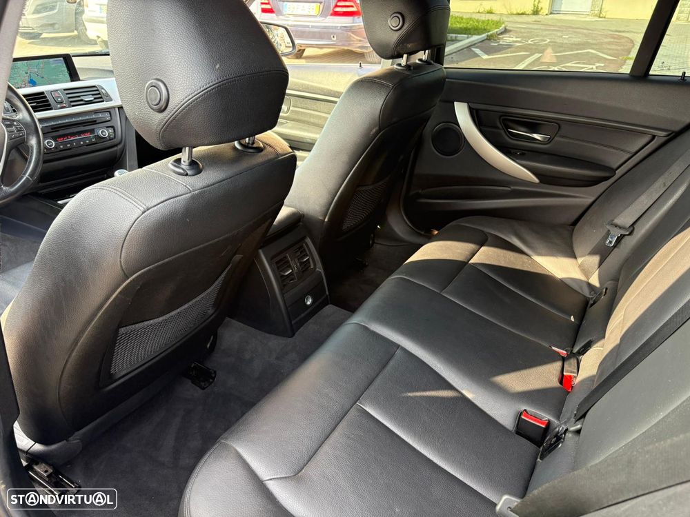 BMW 320 d Efficient Dynamics Edition Luxury Line - 17