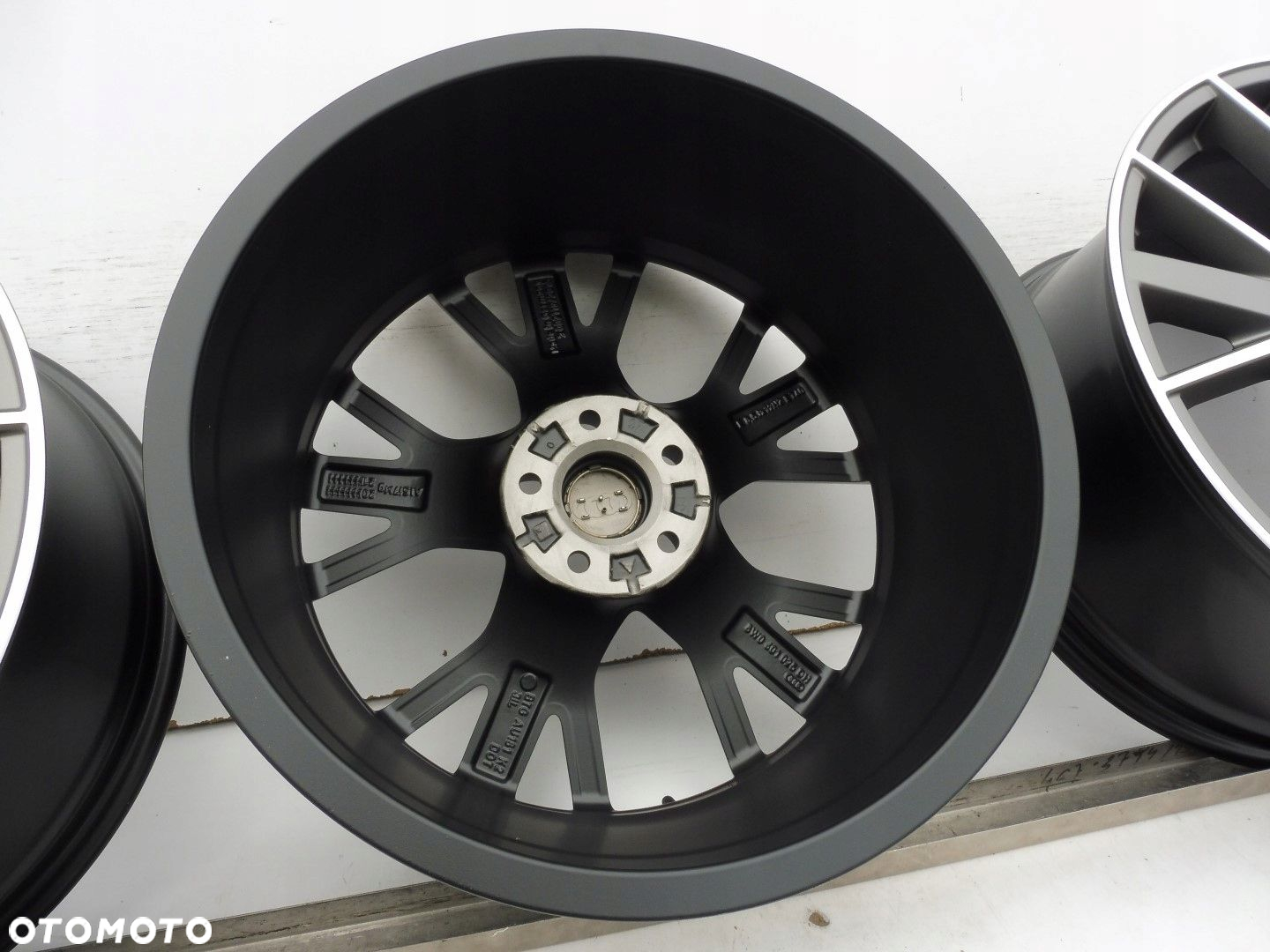 Felgi Audi A4 B9 8W0601025DH - 6