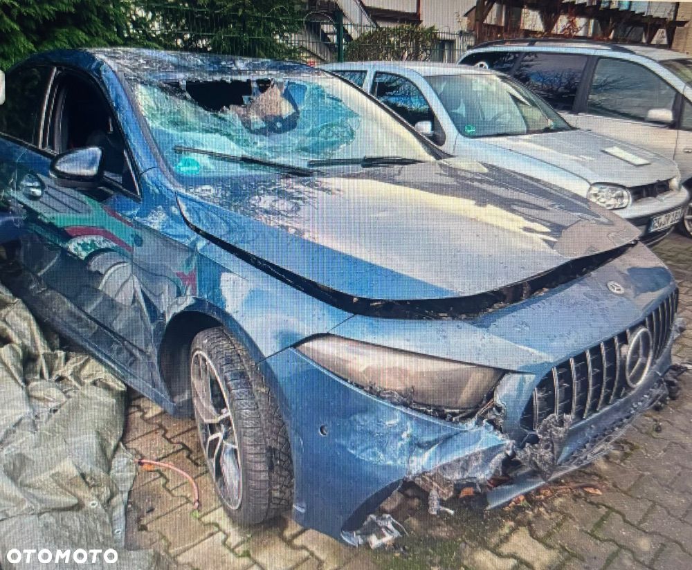 Mercedes-Benz Klasa A AMG 35 4Matic AMG Speedshift DCT 7G - 2