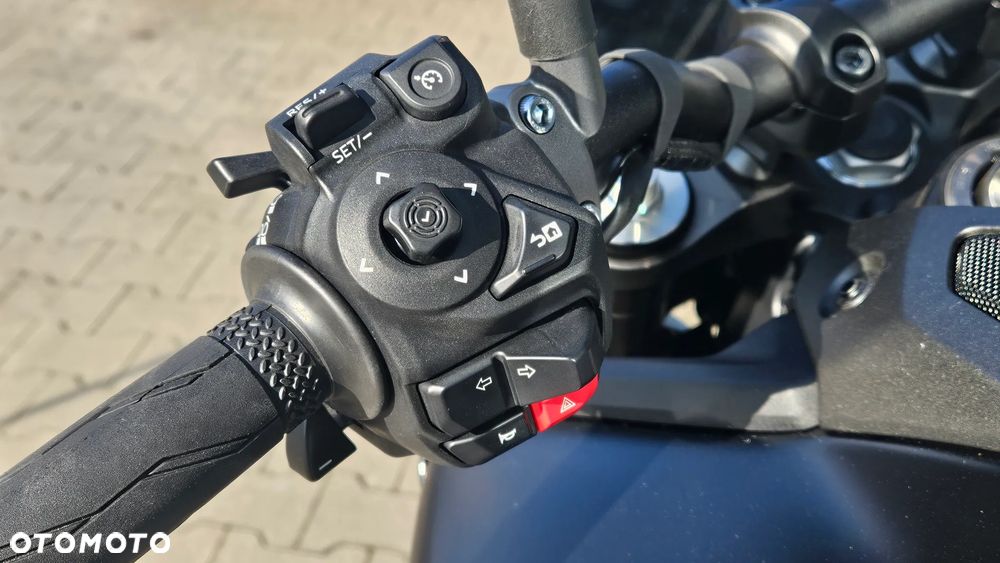 Yamaha MT - 15