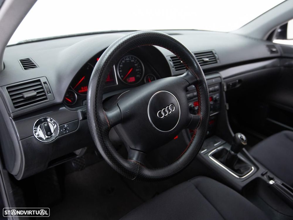 Audi A4 Avant - 13