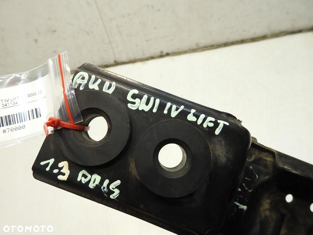 PODSTAWA AKUMULATORA SUZUKI SWIFT IV LIFT 1.3 DDiS - 2