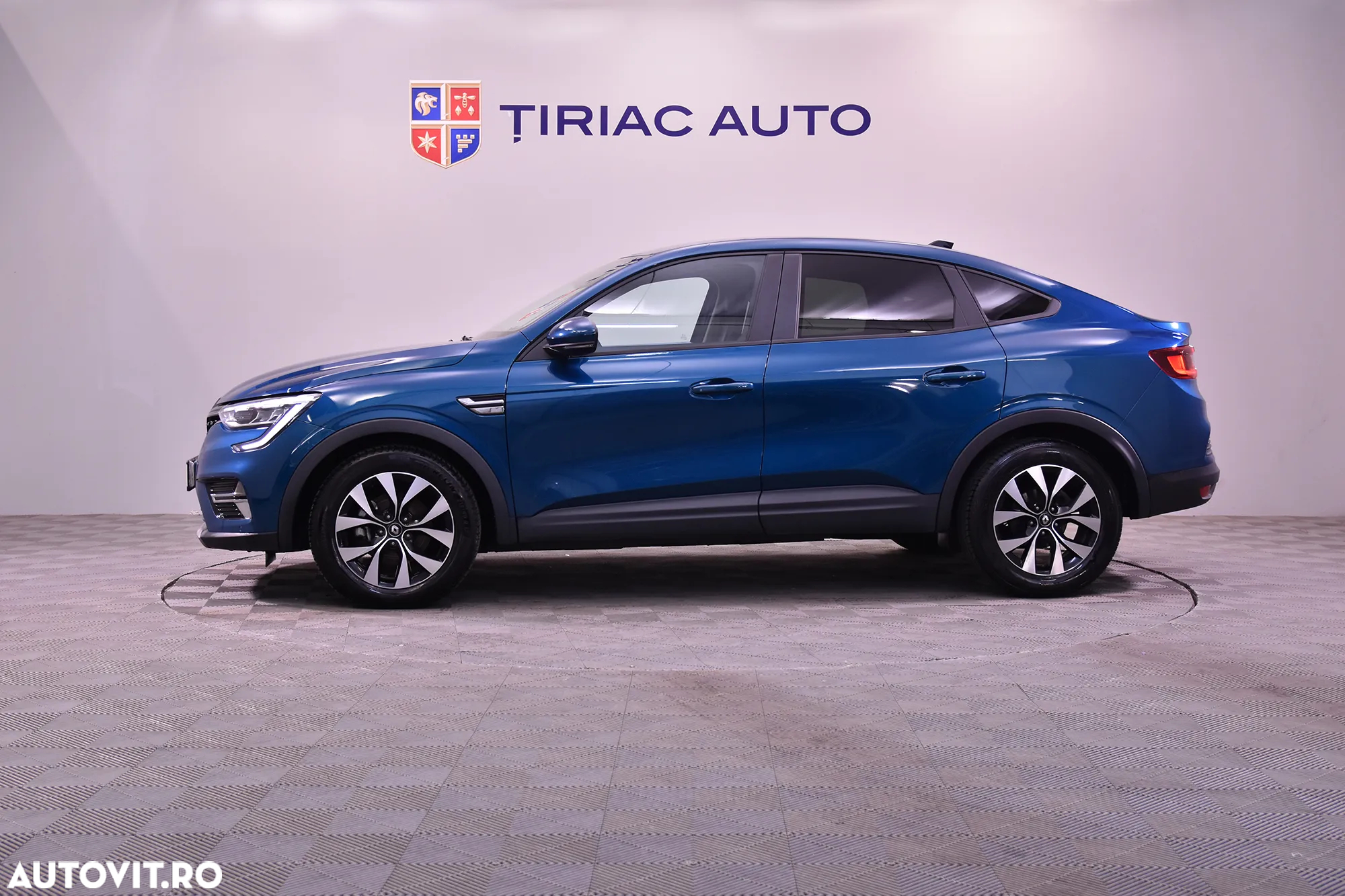 Renault Arkana - 2