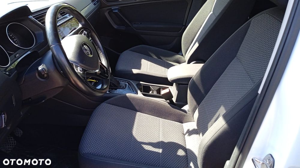 Volkswagen Tiguan Allspace 2.0 TDI SCR DSG Comfortline - 10