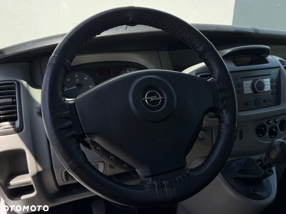 Opel Vivaro - 12