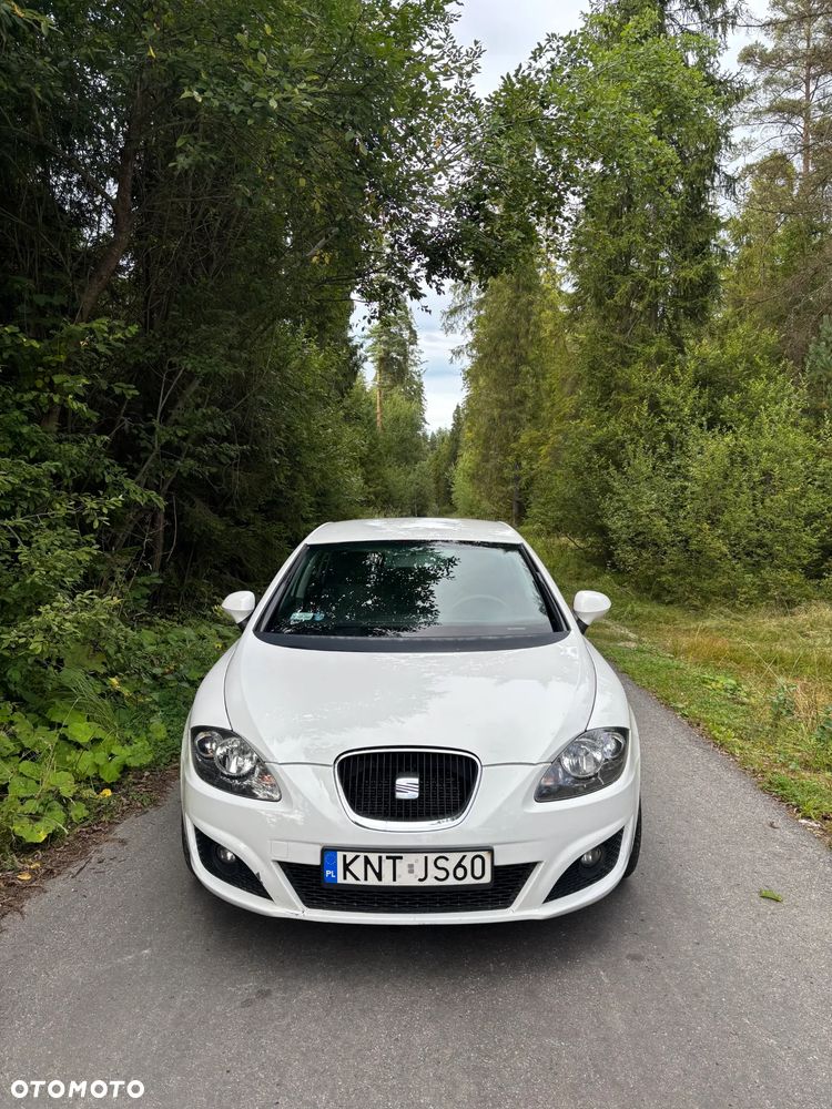 Seat Leon 2011 photo 2