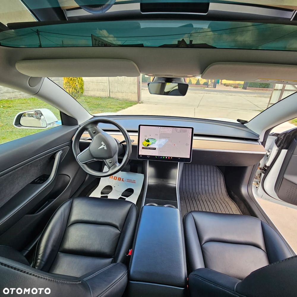 Tesla Model 3 Performance AWD - 8